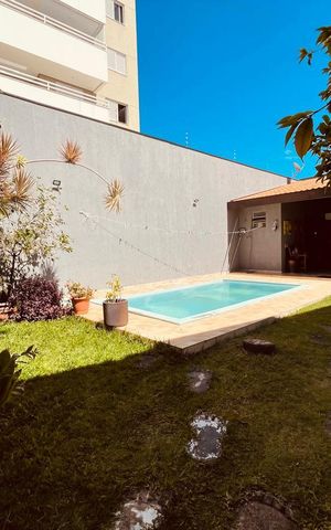 Casa para alugar com 190m², 3 quartos e 3 vagas Casa para alugar com 190m², 3 quartos e 3 vagasÁrea externa