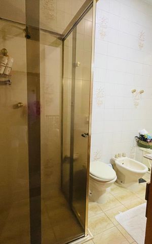Casa para alugar com 190m², 3 quartos e 3 vagas Casa para alugar com 190m², 3 quartos e 3 vagasBanheiro