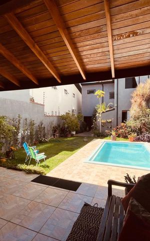 Casa para alugar com 190m², 3 quartos e 3 vagas Casa para alugar com 190m², 3 quartos e 3 vagasÁrea externa