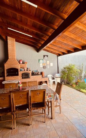 Casa para alugar com 190m², 3 quartos e 3 vagas Casa para alugar com 190m², 3 quartos e 3 vagasÁrea externa