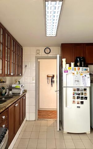 Apartamento à venda com 132m², 4 quartos e 1 vaga
