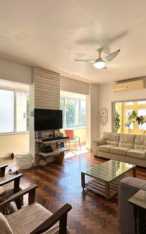 Apartamento à venda com 132m², 4 quartos e 1 vaga