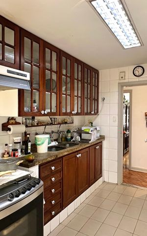Apartamento à venda com 132m², 4 quartos e 1 vaga