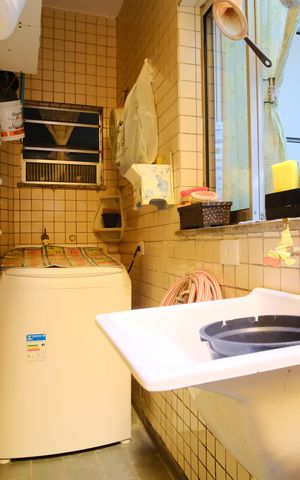 Casa à venda com 175m², 4 quartos e 1 vagaÁrea de Serviço