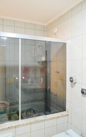 Casa à venda com 175m², 4 quartos e 1 vagaBanheiro 2