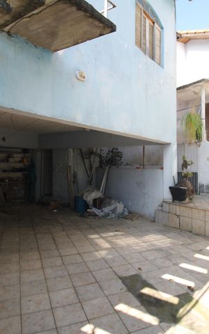 Casa para alugar com 250m², 2 quartos e 4 vagasÁrea de Serviço