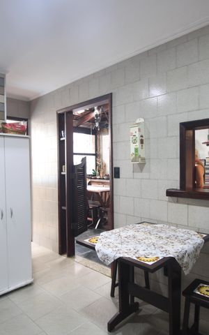 Casa de condomínio à venda com 229m², 5 quartos e 2 vagasCozinha