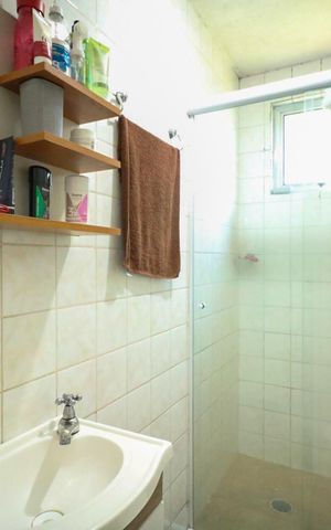 Apartamento à venda com 47m², 2 quartos e 1 vaga Apartamento à venda com 47m², 2 quartos e 1 vagaBanheiro