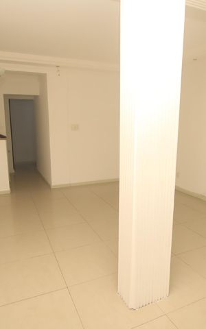 Casa de condomínio para alugar com 135m², 3 quartos e 2 vagasSala