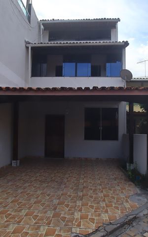 Casa de condomínio para alugar com 135m², 3 quartos e 2 vagasFachada