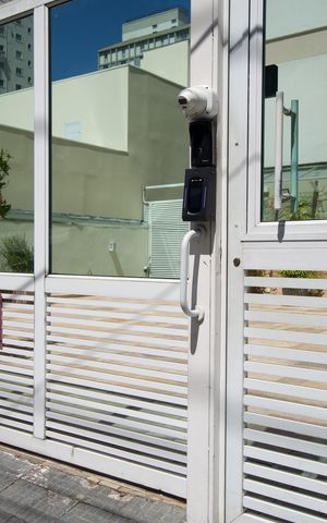Apartamento à venda com 80m², 2 quartos e 1 vaga Apartamento à venda com 80m², 2 quartos e 1 vagaFachada do Prédio