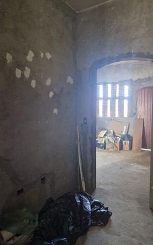 Casa à venda com 664m², 10 quartos e 6 vagas Casa à venda com 664m², 10 quartos e 6 vagasCasa 1
