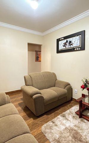 Casa à venda com 228m², 5 quartos e 2 vagas