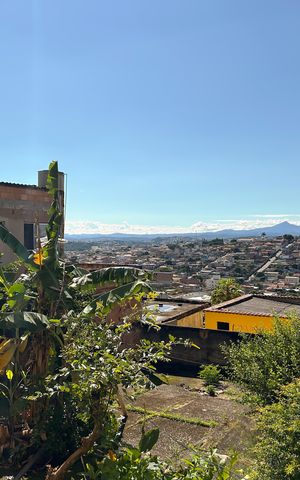 Casa à venda com 228m², 5 quartos e 2 vagas