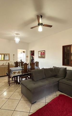 Casa à venda com 228m², 5 quartos e 2 vagas