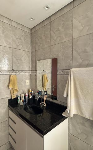 Casa à venda com 228m², 5 quartos e 2 vagas