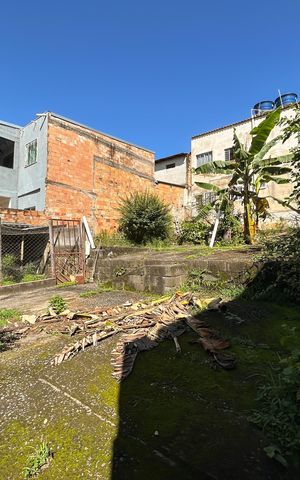 Casa à venda com 228m², 5 quartos e 2 vagas