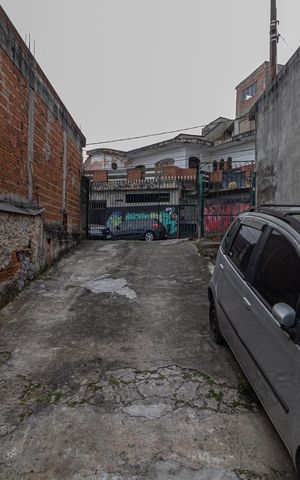 Casa à venda com 460m², 3 quartos e 5 vagas Casa à venda com 460m², 3 quartos e 5 vagasGaragem