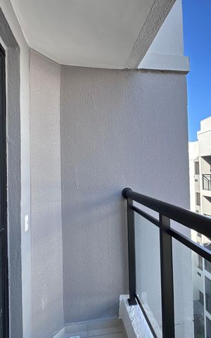 Apartamento à venda com 48m², 2 quartos e 1 vaga Apartamento à venda com 48m², 2 quartos e 1 vagaVaranda