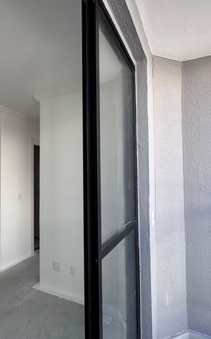 Apartamento à venda com 48m², 2 quartos e 1 vaga Apartamento à venda com 48m², 2 quartos e 1 vagaVaranda