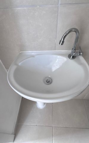 Apartamento à venda com 48m², 2 quartos e 1 vaga Apartamento à venda com 48m², 2 quartos e 1 vagaBanheiro Social