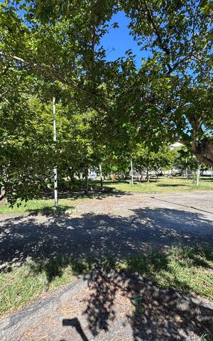 Apartamento à venda com 83m², 3 quartos e 1 vaga Apartamento à venda com 83m², 3 quartos e 1 vagaPraça Miguel Osório
