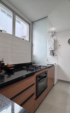 Apartamento à venda com 83m², 3 quartos e 1 vaga Apartamento à venda com 83m², 3 quartos e 1 vagaCozinha e Área de Serviço