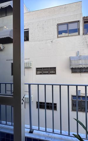 Apartamento à venda com 83m², 3 quartos e 1 vaga Apartamento à venda com 83m², 3 quartos e 1 vagaVaranda