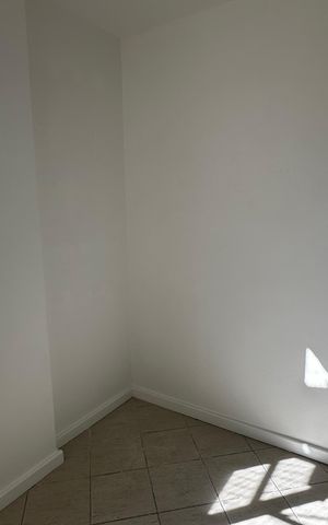 Apartamento à venda com 111m², 3 quartos e 2 vagas Apartamento à venda com 111m², 3 quartos e 2 vagasQuarto 2