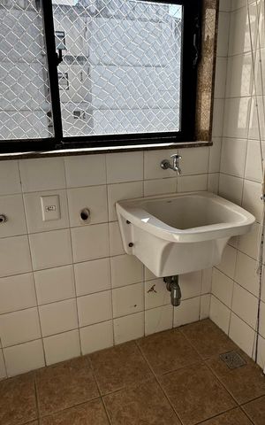 Apartamento à venda com 111m², 3 quartos e 2 vagas Apartamento à venda com 111m², 3 quartos e 2 vagasÁrea de Serviço