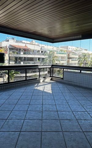 Apartamento à venda com 111m², 3 quartos e 2 vagas Apartamento à venda com 111m², 3 quartos e 2 vagasVaranda