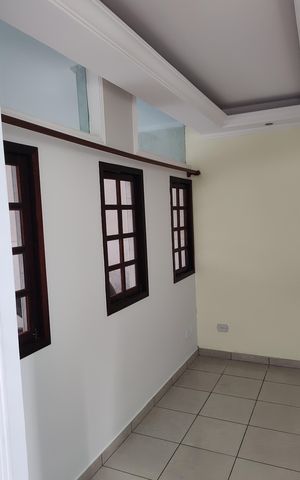 Casa à venda com 183m², 3 quartos e 4 vagas Casa à venda com 183m², 3 quartos e 4 vagasSala