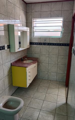 Casa à venda com 183m², 3 quartos e 4 vagas Casa à venda com 183m², 3 quartos e 4 vagasBanheiro