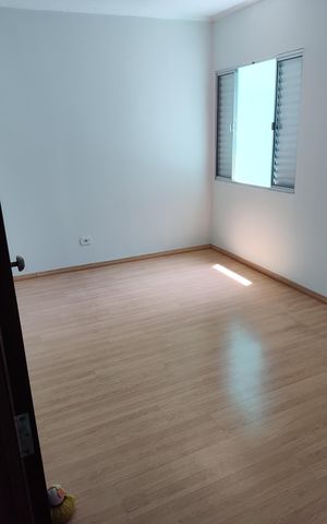 Casa à venda com 183m², 3 quartos e 4 vagas Casa à venda com 183m², 3 quartos e 4 vagasQuarto