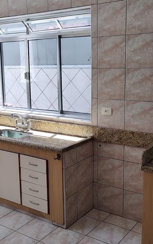 Casa à venda com 183m², 3 quartos e 4 vagas Casa à venda com 183m², 3 quartos e 4 vagasCozinha