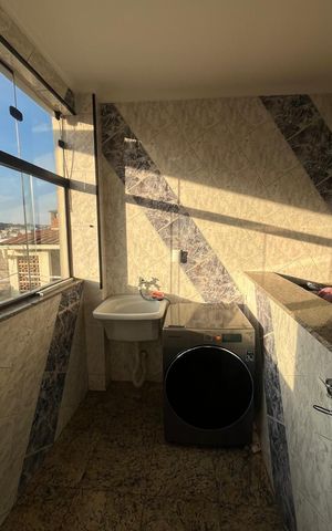 Casa à venda com 186m², 3 quartos e 4 vagas Casa à venda com 186m², 3 quartos e 4 vagasÁrea de serviço