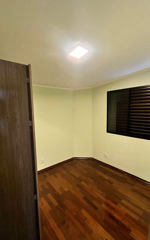Casa à venda com 186m², 3 quartos e 4 vagas Casa à venda com 186m², 3 quartos e 4 vagasQuarto