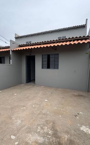 Casa à venda com 160m², 4 quartos e 2 vagas