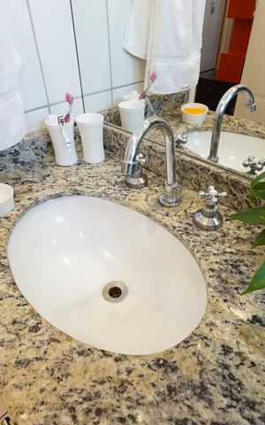 Apartamento à venda com 170m², 3 quartos e 3 vagasBanheiro da Suíte 2