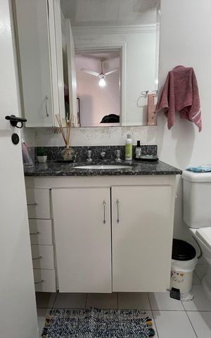 Apartamento à venda com 74m², 3 quartos e 1 vaga Apartamento à venda com 74m², 3 quartos e 1 vagaBanheiro 2