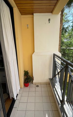 Apartamento à venda com 74m², 3 quartos e 1 vaga Apartamento à venda com 74m², 3 quartos e 1 vagaVaranda