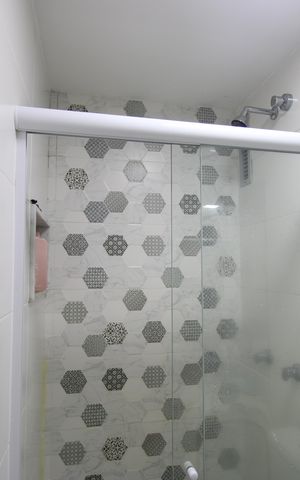 Apartamento à venda com 67m², 2 quartos e 1 vagaBanheiro da suíte