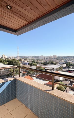 Apartamento à venda com 133m², 3 quartos e 2 vagasSuíte - Varanda