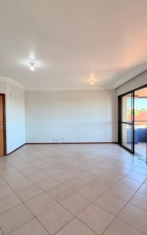 Apartamento à venda com 133m², 3 quartos e 2 vagasSala