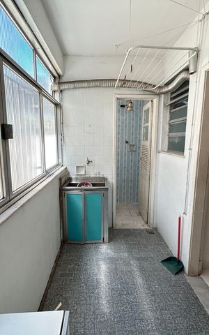 Apartamento à venda com 80m², 3 quartos e 1 vagaÁrea de Serviço