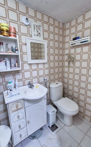 Apartamento à venda com 66m², 2 quartos e 1 vagaBanheiro 
