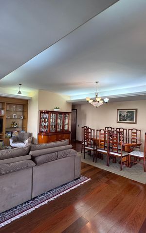 Apartamento à venda com 188m², 3 quartos e 3 vagas Apartamento à venda com 188m², 3 quartos e 3 vagasSala