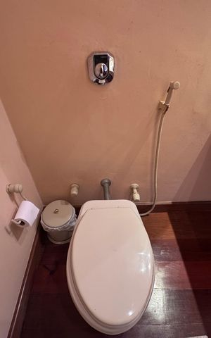 Apartamento à venda com 188m², 3 quartos e 3 vagas Apartamento à venda com 188m², 3 quartos e 3 vagasLavabo