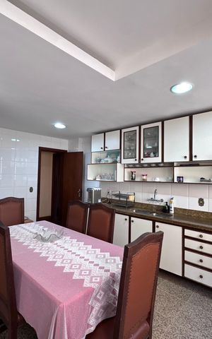 Apartamento à venda com 188m², 3 quartos e 3 vagas Apartamento à venda com 188m², 3 quartos e 3 vagasCozinha