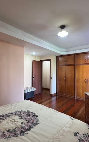 Apartamento à venda com 188m², 3 quartos e 3 vagas Apartamento à venda com 188m², 3 quartos e 3 vagasSuíte 1